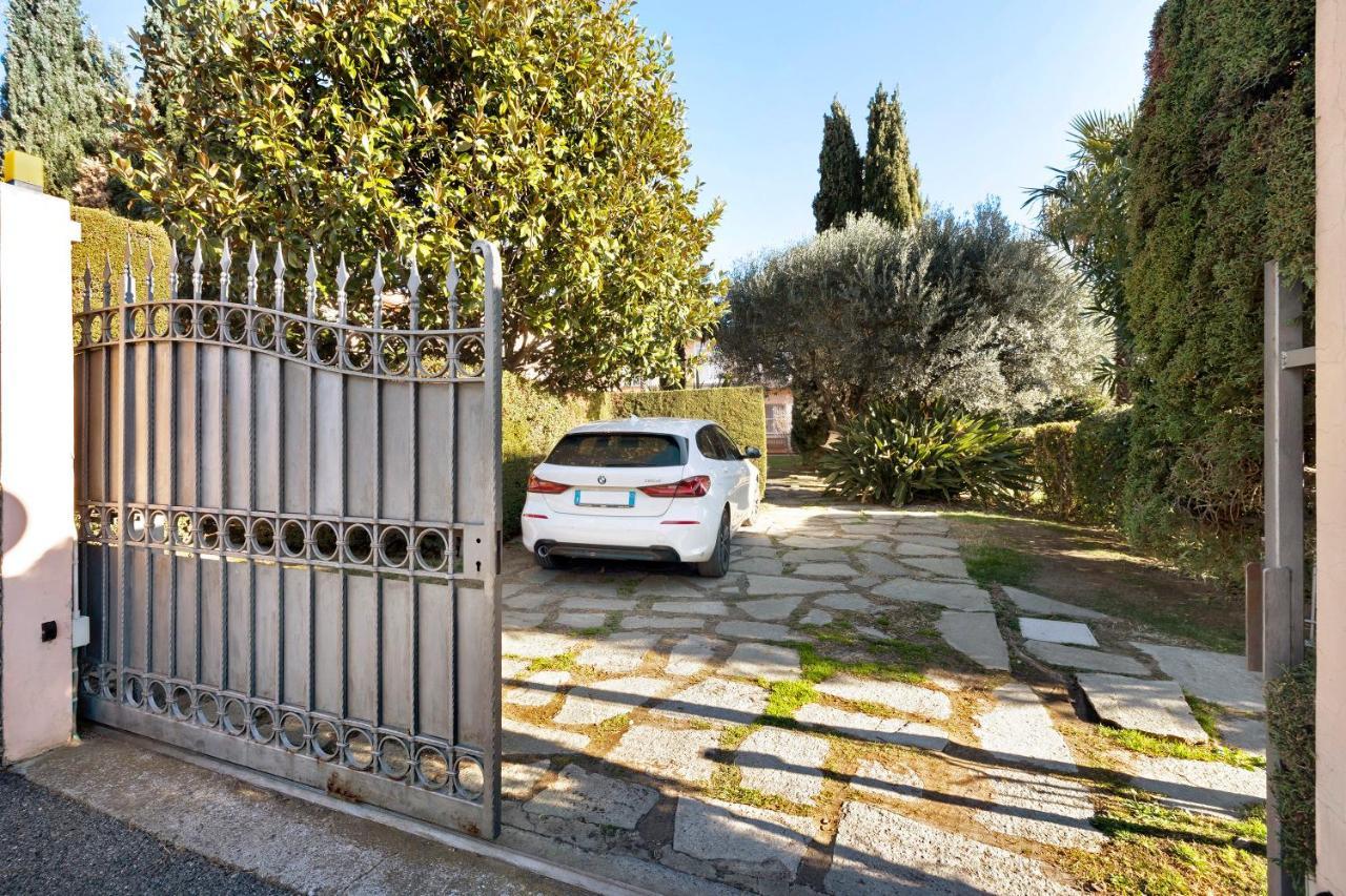Home Charlene Albenga Exterior foto
